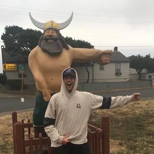 Meet your Posher, Santiago